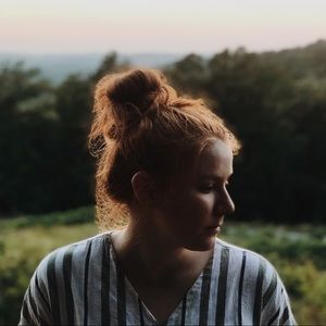 Meet your Posher, Laura